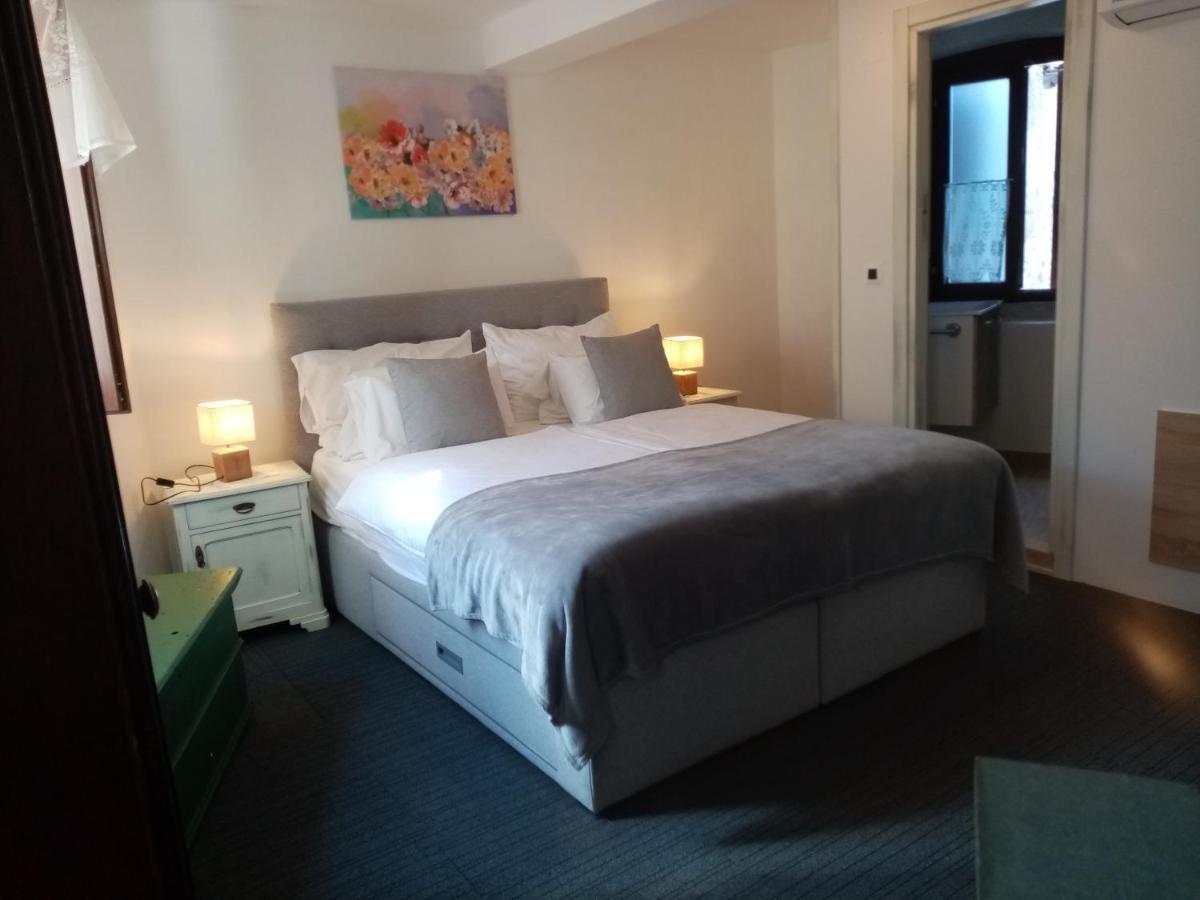 Rooms Serafin Motovun Eksteriør bilde