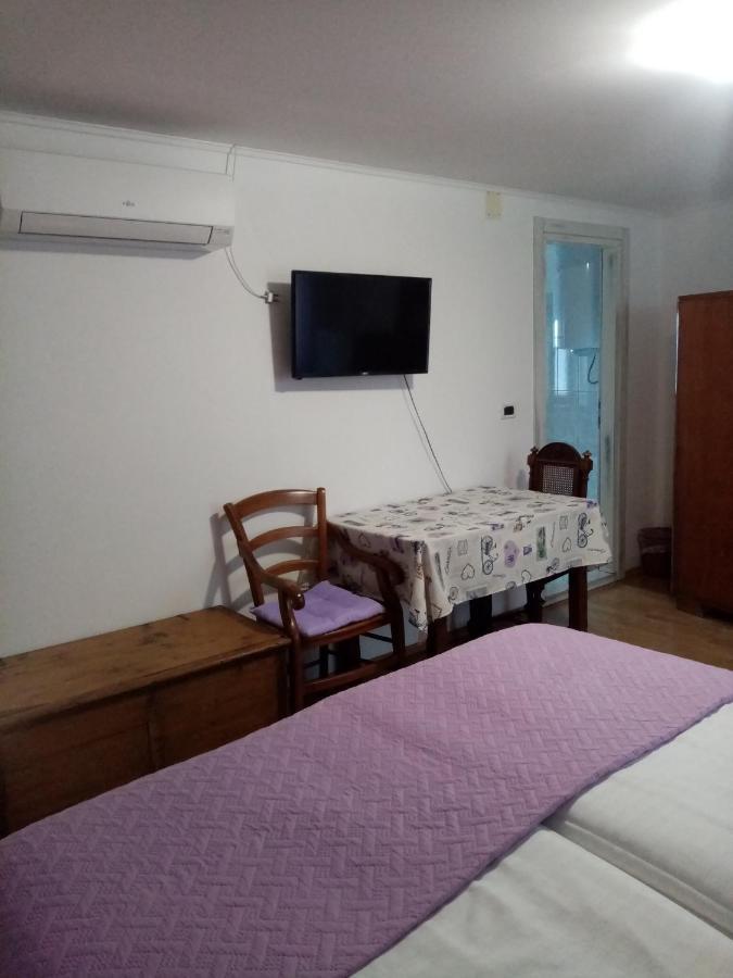 Rooms Serafin Motovun Eksteriør bilde