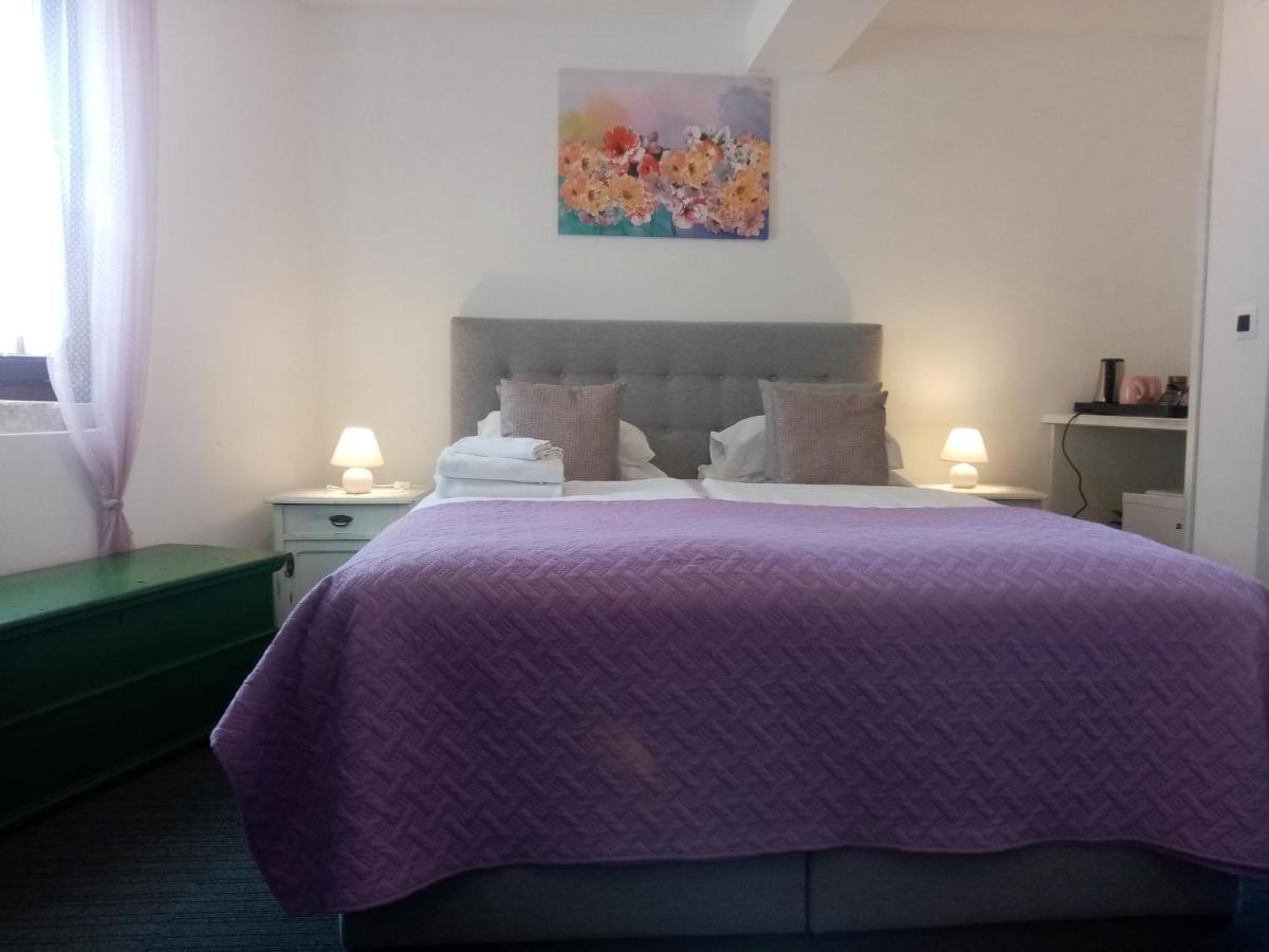 Rooms Serafin Motovun Eksteriør bilde