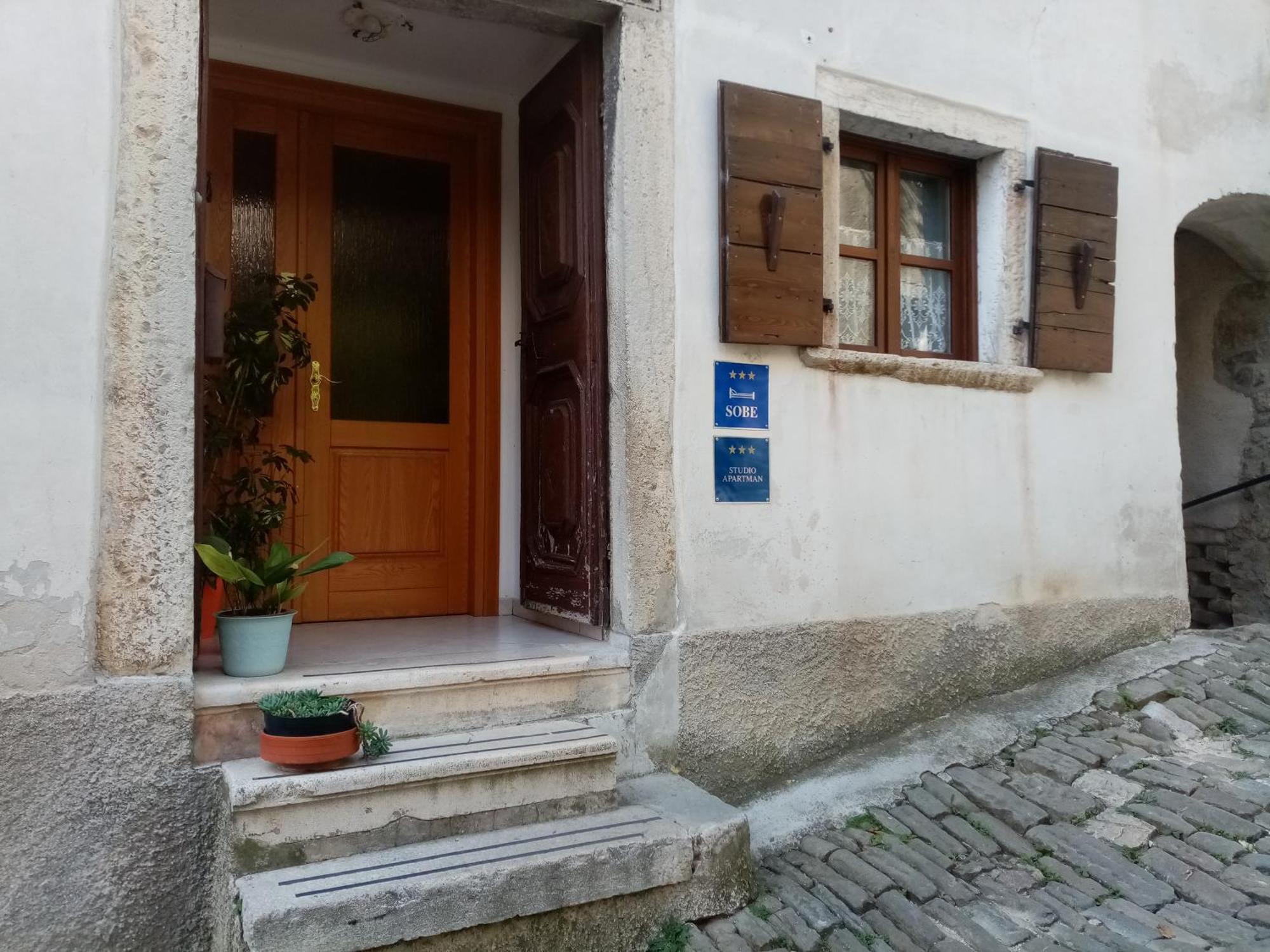 Rooms Serafin Motovun Eksteriør bilde